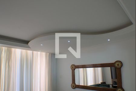 Sala 1 de casa para alugar com 4 quartos, 200m² em Jardim Chapadão, Campinas