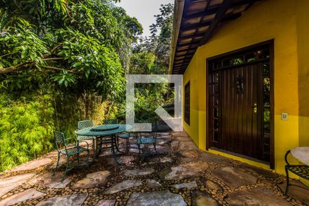 Casa à venda com 4 quartos, 240m² em Retiro do Chalé, Brumadinho