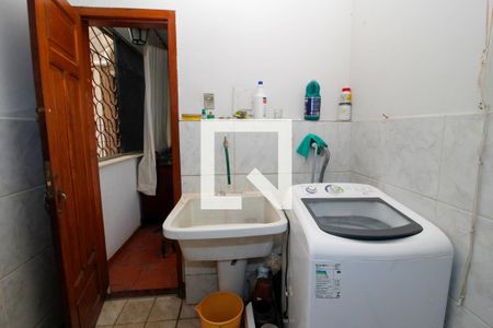 Área de Serviço de apartamento para alugar com 3 quartos, 95m² em Santa Efigênia, Belo Horizonte