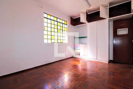 Casa à venda com 6 quartos, 270m² em São Pedro, Belo Horizonte