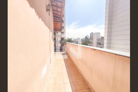 Casa à venda com 4 quartos, 400m² em Santo Antônio, Belo Horizonte