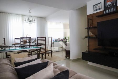 Sala de casa de condomínio à venda com 5 quartos, 249m² em Buritis, Belo Horizonte