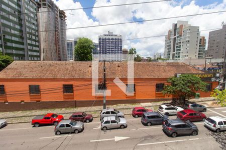 Vista do Quarto 1 de apartamento para alugar com 2 quartos, 76m² em Água Verde, Curitiba