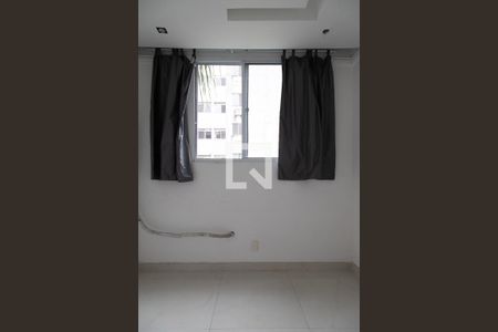 Quarto 1 de apartamento à venda com 3 quartos, 58m² em Vargem Pequena, Rio de Janeiro