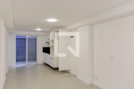 Sala/Quarto de kitnet/studio para alugar com 1 quarto, 52m² em Copacabana, Rio de Janeiro