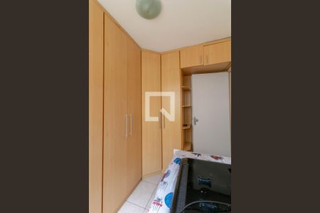 Quarto 2 de apartamento para alugar com 3 quartos, 70m² em Buritis, Belo Horizonte