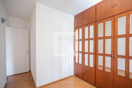 Quarto 2 de apartamento para alugar com 2 quartos, 62m² em Vila Yara, Osasco