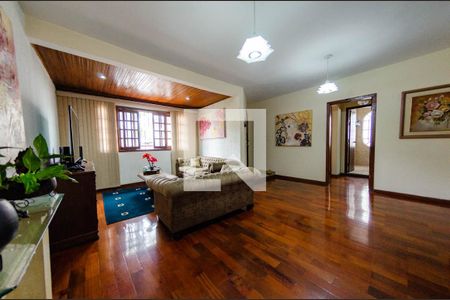 Sala de casa à venda com 5 quartos, 300m² em Caiçara-adelaide, Belo Horizonte