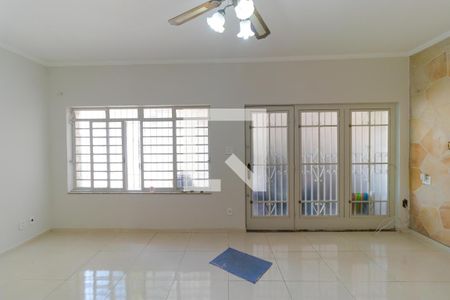 Salas de casa para alugar com 3 quartos, 225m² em Jardim Proença, Campinas