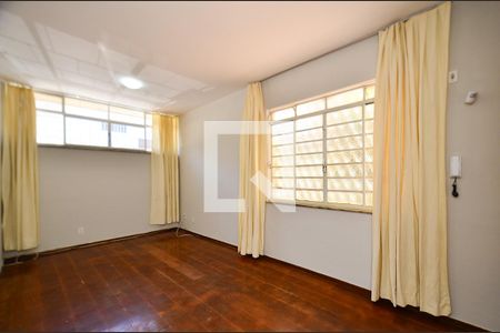 Sala de apartamento para alugar com 3 quartos, 110m² em Santa Efigênia, Belo Horizonte