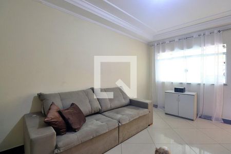 Sala de casa para alugar com 4 quartos, 225m² em Vila Curuca, Santo André