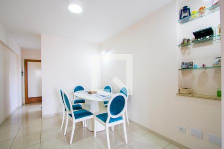 Sala de apartamento à venda com 2 quartos, 70m² em Vila Gilda, Santo André