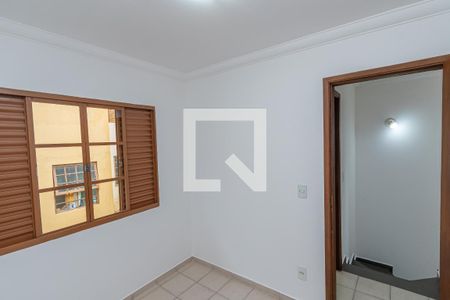 Quarto 1 de casa de condomínio para alugar com 2 quartos, 59m² em Residencial Burato, Campinas