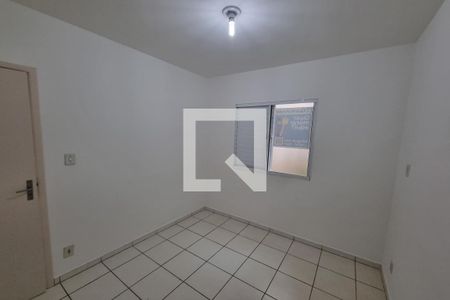 Dormitório 01 de apartamento para alugar com 2 quartos, 43m² em Jardim Aeroporto, Ribeirão Preto