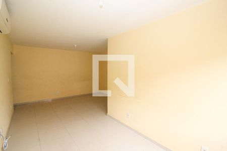 Sala de apartamento para alugar com 3 quartos, 99m² em Jardim Itu Sabará, Porto Alegre