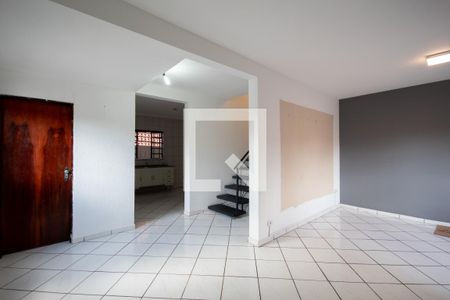 Sala de casa de condomínio para alugar com 3 quartos, 116m² em Quitaúna, Osasco