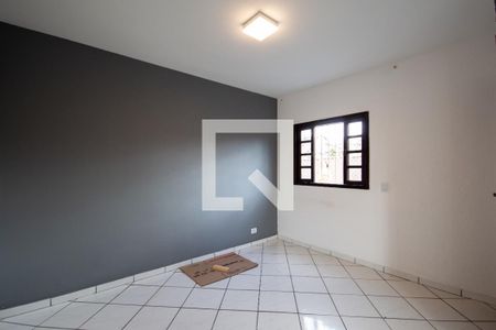 Sala de casa de condomínio para alugar com 3 quartos, 116m² em Quitaúna, Osasco