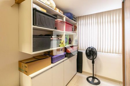 Quarto 1 de apartamento para alugar com 3 quartos, 131m² em Alto Caiçaras, Belo Horizonte