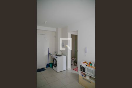 Sala de apartamento para alugar com 2 quartos, 32m² em Parque Fongaro, São Paulo