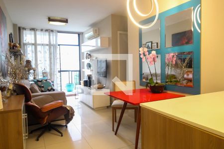 Sala de apartamento para alugar com 3 quartos, 79m² em Jacarepaguá, Rio de Janeiro