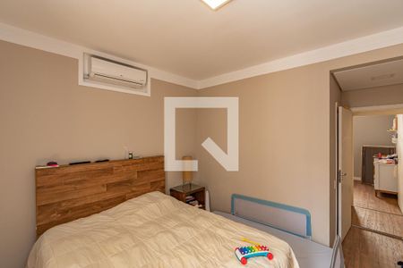 Suite  de apartamento à venda com 3 quartos, 153m² em Centro, Campinas