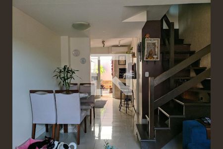 Casa à venda com 2 quartos, 92m² em Vila Nova, Porto Alegre