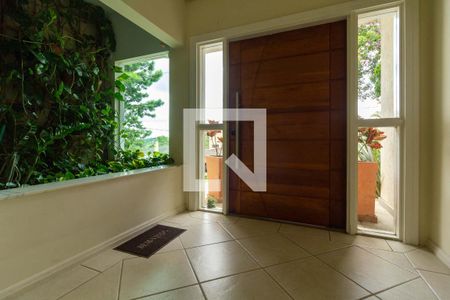 Sala de casa para alugar com 4 quartos, 1000m² em Jardim Indaia, Embu das Artes