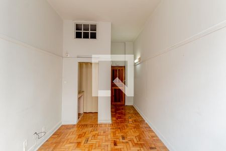 Sala/Quarto de kitnet/studio para alugar com 1 quarto, 30m² em Centro, Rio de Janeiro