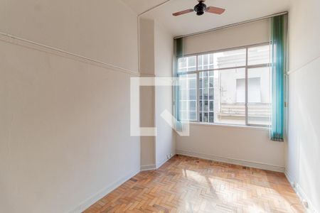 Sala/Quarto de kitnet/studio para alugar com 1 quarto, 30m² em Centro, Rio de Janeiro