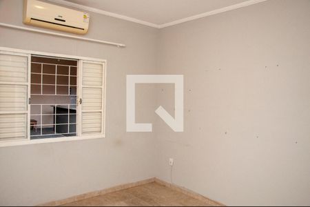 Suíte de casa à venda com 2 quartos, 130m² em Jardim Nova Europa, Campinas