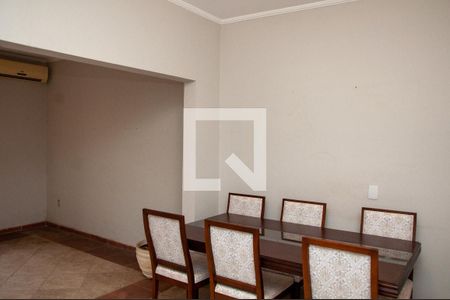 Sala de casa à venda com 2 quartos, 130m² em Jardim Nova Europa, Campinas