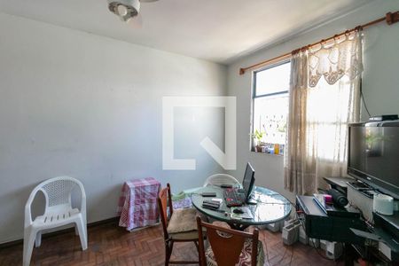 Sala de apartamento à venda com 3 quartos, 64m² em Padre Eustáquio, Belo Horizonte