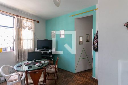 Sala de apartamento à venda com 3 quartos, 64m² em Padre Eustáquio, Belo Horizonte