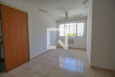 Sala de apartamento para alugar com 3 quartos, 78m² em Pechincha, Rio de Janeiro