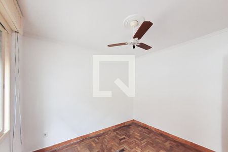 Quarto de apartamento à venda com 1 quarto, 52m² em Sarandi, Porto Alegre