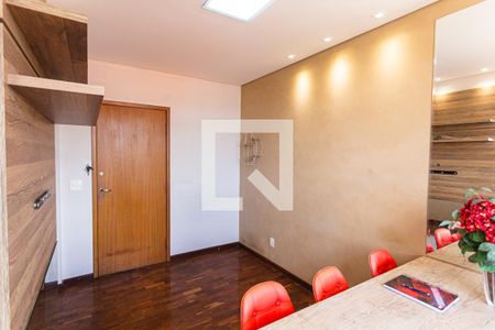 Sala de apartamento à venda com 2 quartos, 90m² em Cachoeirinha, Belo Horizonte