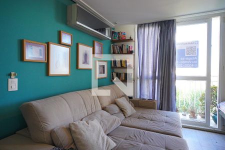 Sala de apartamento para alugar com 2 quartos, 73m² em Jardim Itu Sabará, Porto Alegre