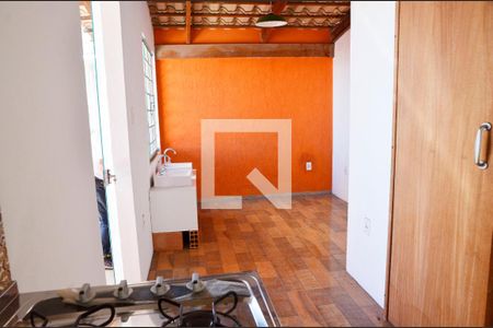 Sala de casa à venda com 2 quartos, 340m² em São Lucas, Belo Horizonte