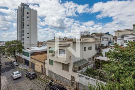 Sala de apartamento para alugar com 3 quartos, 90m² em Alto Barroca, Belo Horizonte