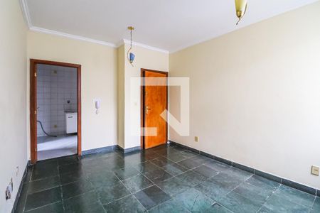 Sala de apartamento à venda com 3 quartos, 65m² em Heliópolis, Belo Horizonte