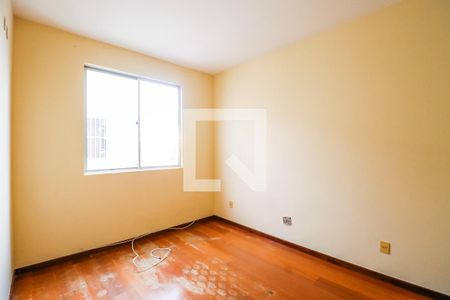 Quarto 2 de apartamento à venda com 3 quartos, 65m² em Heliópolis, Belo Horizonte