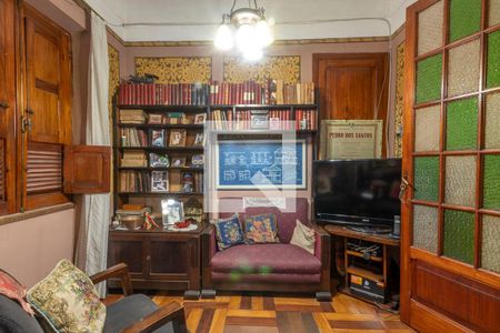 Sala de casa à venda com 7 quartos, 330m² em Funcionários, Belo Horizonte