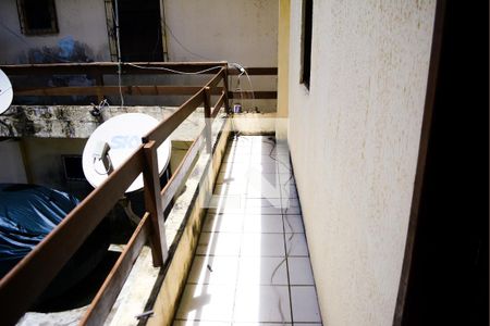 Sala com varanda  de apartamento para alugar com 2 quartos, 40m² em Itapuã, Salvador