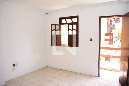 Sala com varanda  de apartamento para alugar com 2 quartos, 40m² em Itapuã, Salvador