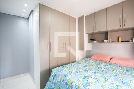 Quarto 1 de apartamento à venda com 2 quartos, 50m² em Jardim Roberto, Osasco