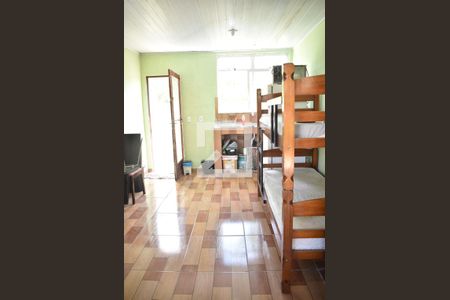 Quarto de casa para alugar com 1 quarto, 28m² em Guaratiba, Rio de Janeiro