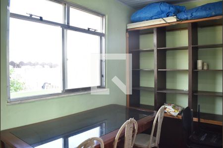 Sala de casa para alugar com 1 quarto, 28m² em Guaratiba, Rio de Janeiro