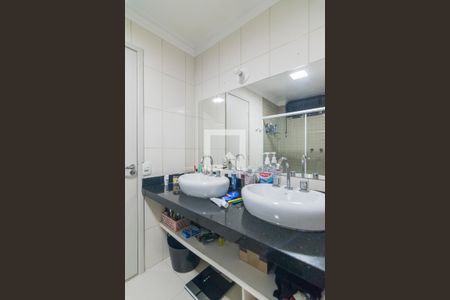 Banheiro da Suite de apartamento à venda com 4 quartos, 157m² em Vila Santa Teresa, Santo André