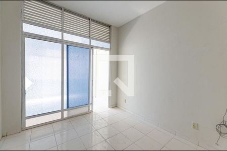 Sala de kitnet/studio à venda com 1 quarto, 40m² em Centro, Niterói