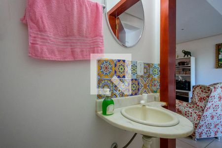 Lavabo de casa de condomínio à venda com 3 quartos, 75m² em Aberta dos Morros, Porto Alegre